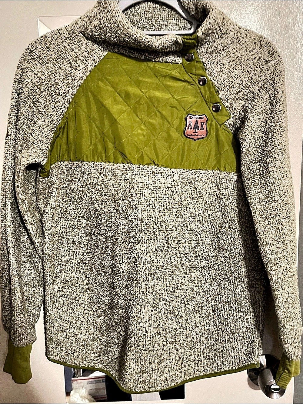 Alaska Chicks Co Quilted Henley Snap Pullover Shirt/jacket Green size women’s M